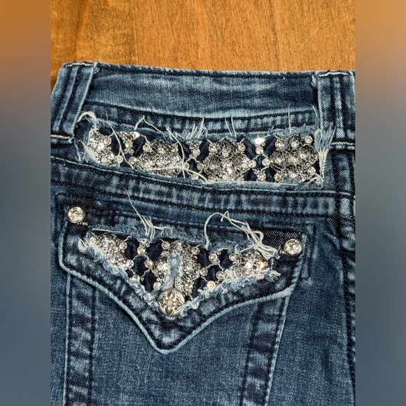 Miss Me Boyfriend Capri Denim Jeans Bling Embroidered Y2K Sequin Women's Sz 28 - Picture 7 of 10